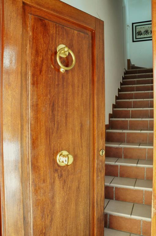 Bed and Breakfast Dimora Donna Clara Конверсано Экстерьер фото